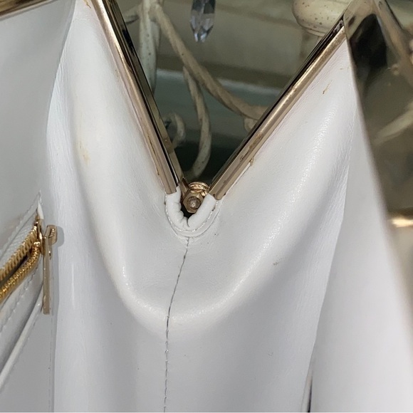 Anine Bing Bag Noah Shoulder Crossbody Chain Gold Leather Minimal White GUC - Picture 10 of 16